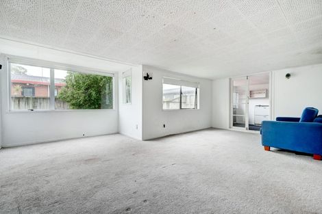 Photo of property in 141 Centreway Road, Orewa, 0931