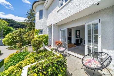 Photo of property in 12 Cheviot Road, Lowry Bay, Lower Hutt, 5013