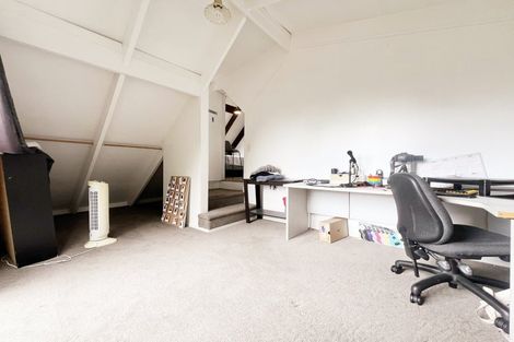 Photo of property in 2/87 Hillsborough Road, Hillsborough, Auckland, 1042