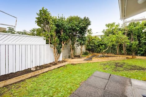 Photo of property in 3b Bideford Street, Brooklands, New Plymouth, 4310