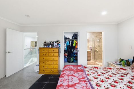 Photo of property in 56a Cambridge Terrace, Papatoetoe, Auckland, 2025