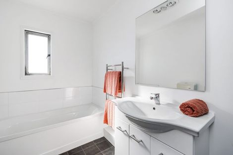 Photo of property in 172 Mcmurdo Street, Tinwald, Ashburton, 7700