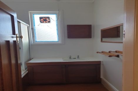 Photo of property in 27 Ranfurly Street, Hokowhitu, Palmerston North, 4410