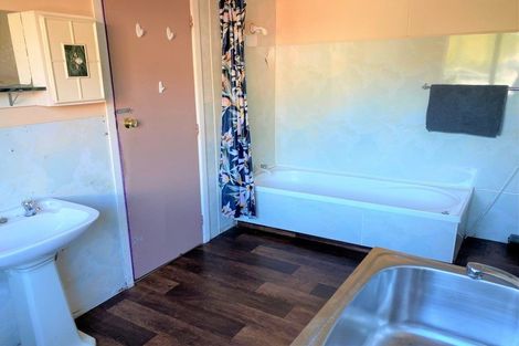 Photo of property in 16 Threadneedle Street, Greymouth, 7805