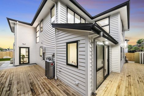 Photo of property in 11 Tawapou Close, Massey, Auckland, 0614