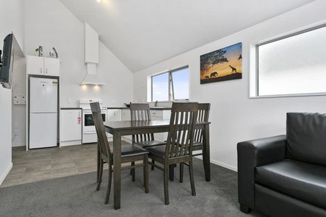 Photo of property in 5/7 Snead Place, Hamilton East, Hamilton, 3216