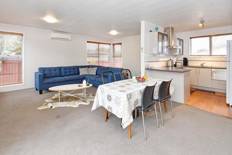 Photo of property in 158 Chichester Drive, Rosehill, Papakura, 2113