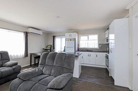 Photo of property in 8b Arklow Place, Flaxmere, Hastings, 4120