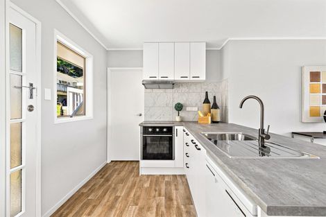 Photo of property in 147 Browns Bay Road, Browns Bay, Auckland, 0630