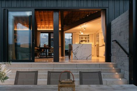 Photo of property in 6 Bendemeer Lane, Lake Hayes, Queenstown, 9371