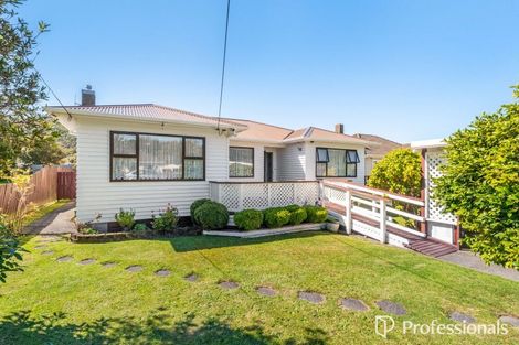 Photo of property in 34 Wellington Road, Wainuiomata, Lower Hutt, 5014