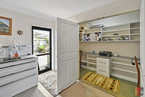 Photo of property in 17 Castlehill Court, Wattle Downs, Auckland, 2103