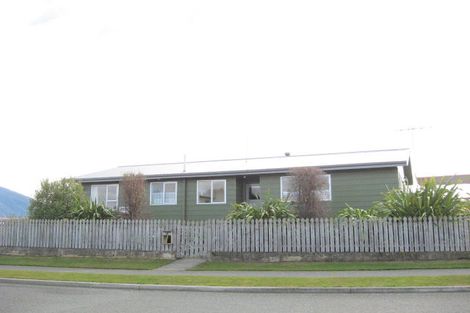 Photo of property in 11 Govan Drive, Te Anau, 9600
