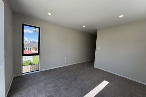 Photo of property in 14e Serjeant Street, Henderson, Auckland, 0612