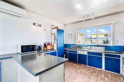 Photo of property in 1202a Heretaunga Street East, Parkvale, Hastings, 4122