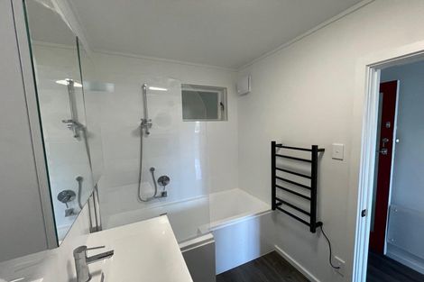 Photo of property in 4 Raroa Road, Kelburn, Wellington, 6012