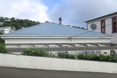 Photo of property in 26 Tanera Crescent, Brooklyn, Wellington, 6021