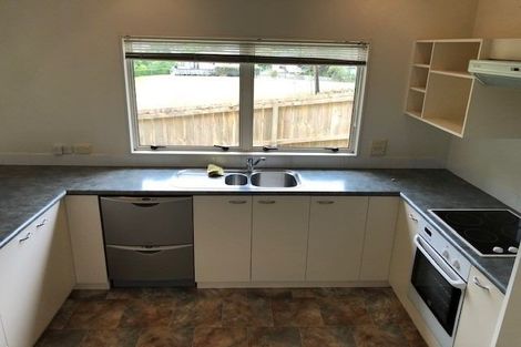 Photo of property in 1/36 Camelot Place, Glenfield, Auckland, 0629