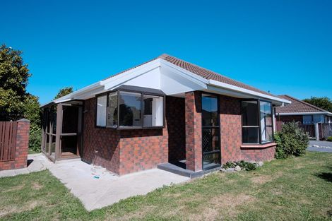 Photo of property in 8 Mervyn Drive, Avondale, Christchurch, 8061