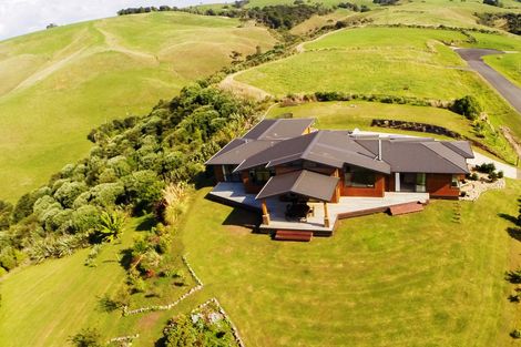 Photo of property in 65 Te Ahiawa Road, Raglan, 3297