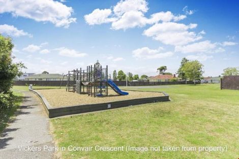 Photo of property in 49 Convair Crescent, Mangere, Auckland, 2022