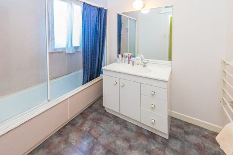 Photo of property in 69 Totara Street, Tawhero, Whanganui, 4501