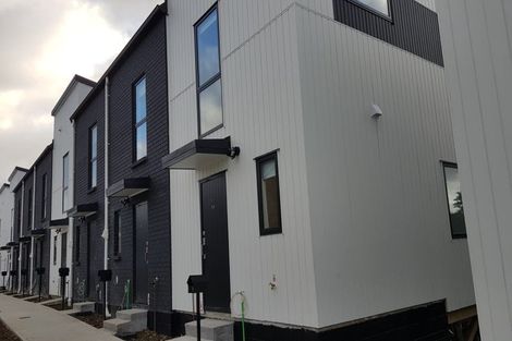 Photo of property in 2/125b Metcalfe Road, Ranui, Auckland, 0612