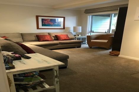 Photo of property in 23a Bournemouth Terrace, Murrays Bay, Auckland, 0630