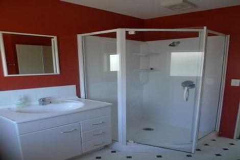 Photo of property in 1e Bould Street, Johnsonville, Wellington, 6037