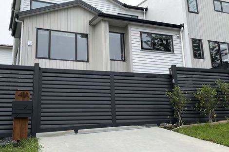 Photo of property in 41a Peach Road, Glenfield, Auckland, 0629