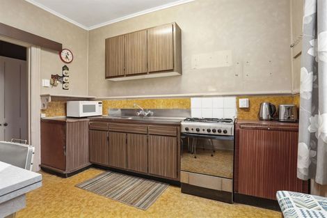 Photo of property in 11 Rugby Road, Birkenhead, Auckland, 0626