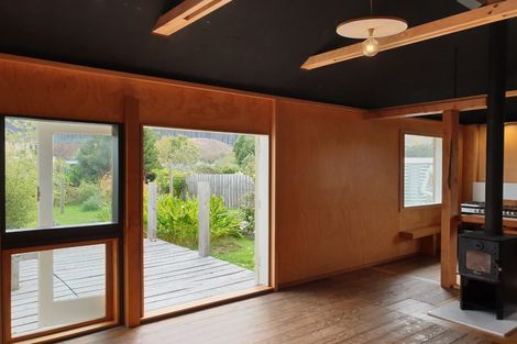 Photo of property in 1 Shaw Road, Eskdale, Napier, 4182