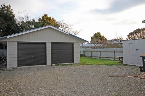 Photo of property in 12 Lyndhurst Street, Takaro, Palmerston North, 4412