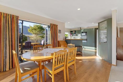 Photo of property in 117 Realm Drive, Paraparaumu, 5032
