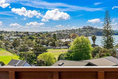 Photo of property in 118 Stanmore Bay Road, Stanmore Bay, Whangaparaoa, 0932