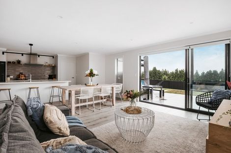 Photo of property in 5 Parore Drive, Omokoroa, 3114