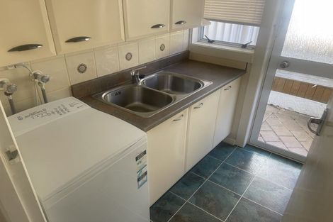 Photo of property in 102 Strathmore Avenue, Strathmore Park, Wellington, 6022