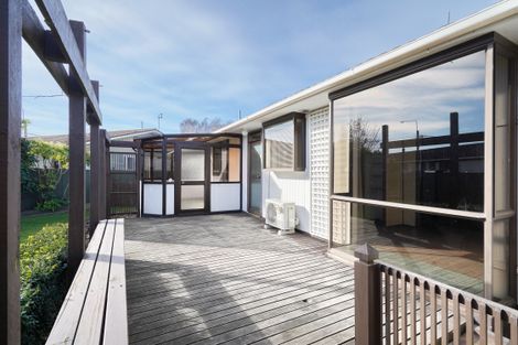 Photo of property in 49 Oldwood Street, Bishopdale, Christchurch, 8053