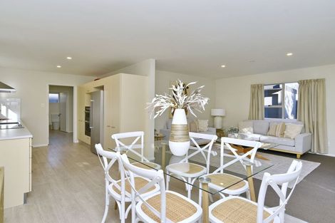 Photo of property in 11 Hutcheson Street, Sydenham, Christchurch, 8023