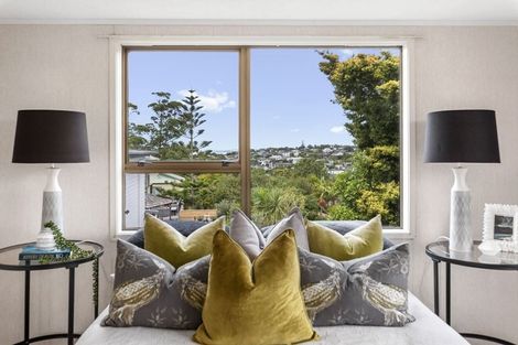 Photo of property in 2/19 Amante Crescent, Mairangi Bay, Auckland, 0630