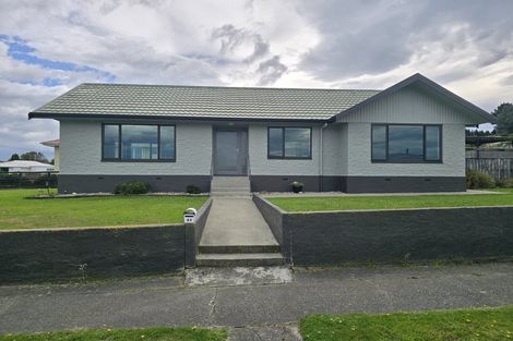 Photo of property in 83 Walker Crescent, East Gore, Gore, 9710