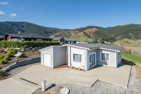 Photo of property in 23 Huntaway Close, Stoke, Nelson, 7011