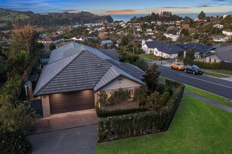 Photo of property in 69 Hillcrest Road, Hatfields Beach, Orewa, 0931