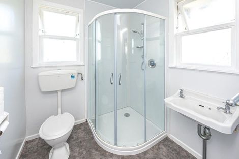 Photo of property in 1 Kupe Place, Castlecliff, Whanganui, 4501