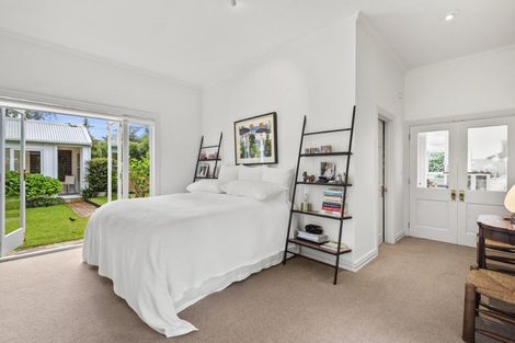 Photo of property in 49b Roland Road, Greenhithe, Auckland, 0632