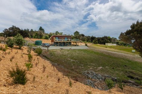 Photo of property in 1 Pekama Drive, Cable Bay, 0420