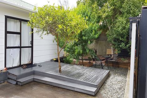 Photo of property in 1/38 Kaipatiki Road, Glenfield, Auckland, 0629