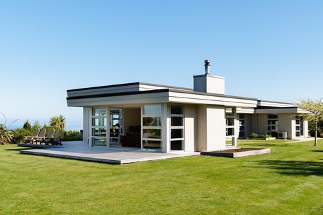 Photo of property in 28 Kayforce Road, Ocean View, Dunedin, 9035