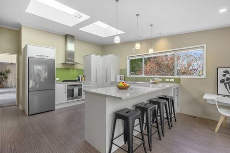 Photo of property in 100 Larsen Crescent, Tawa, Wellington, 5028