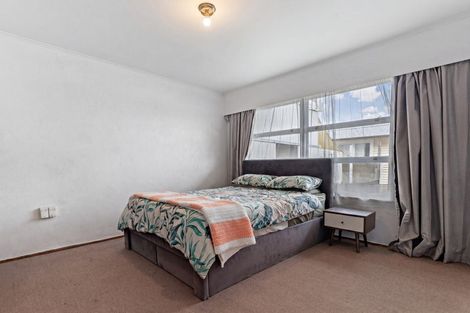 Photo of property in 15 Jaemont Avenue, Te Atatu South, Auckland, 0610